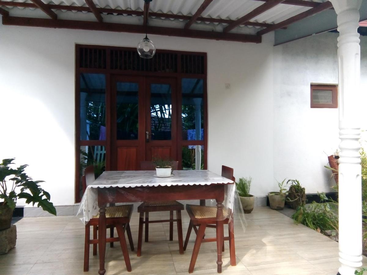 Sisila Villa Bentota Exteriér fotografie
